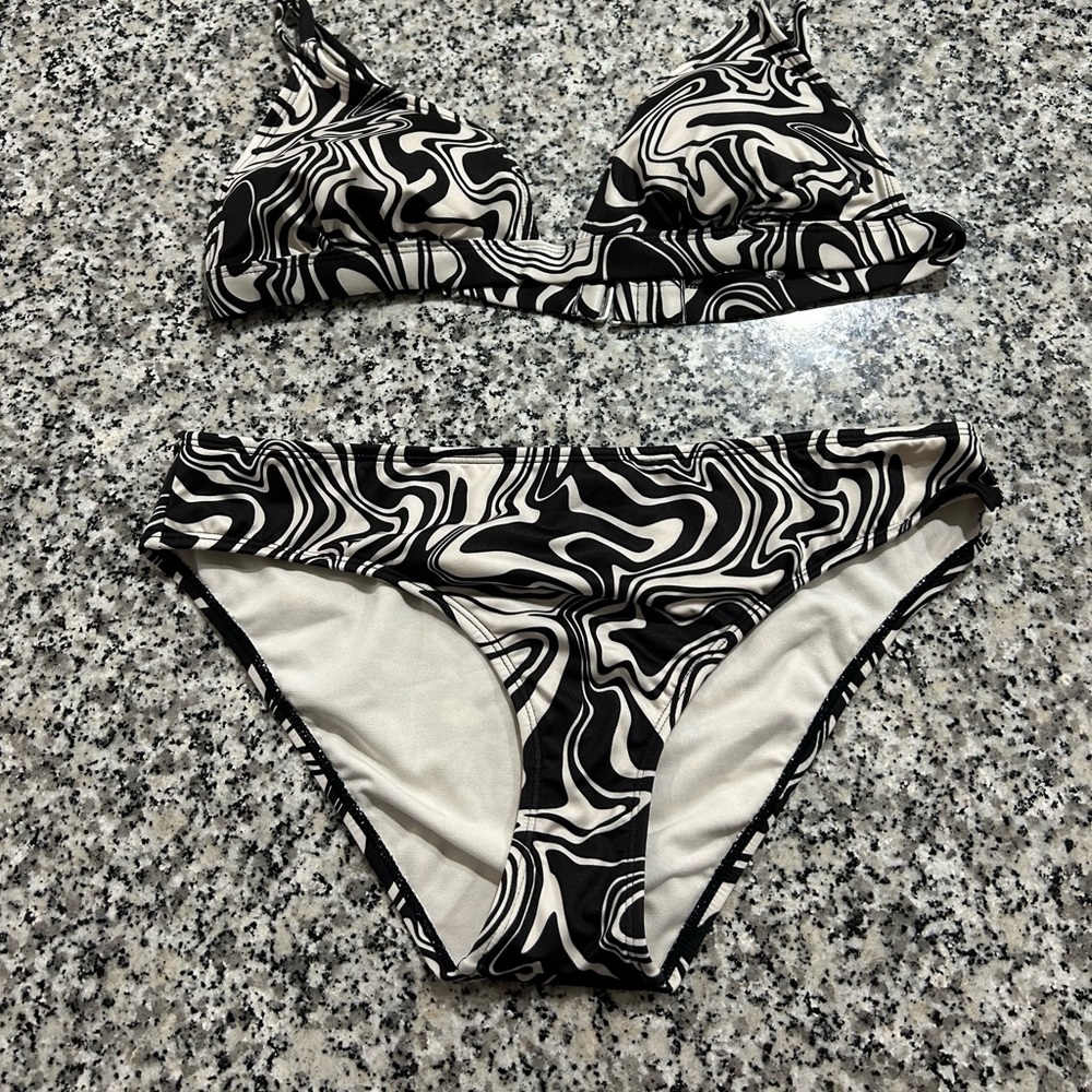 Bathing suit
